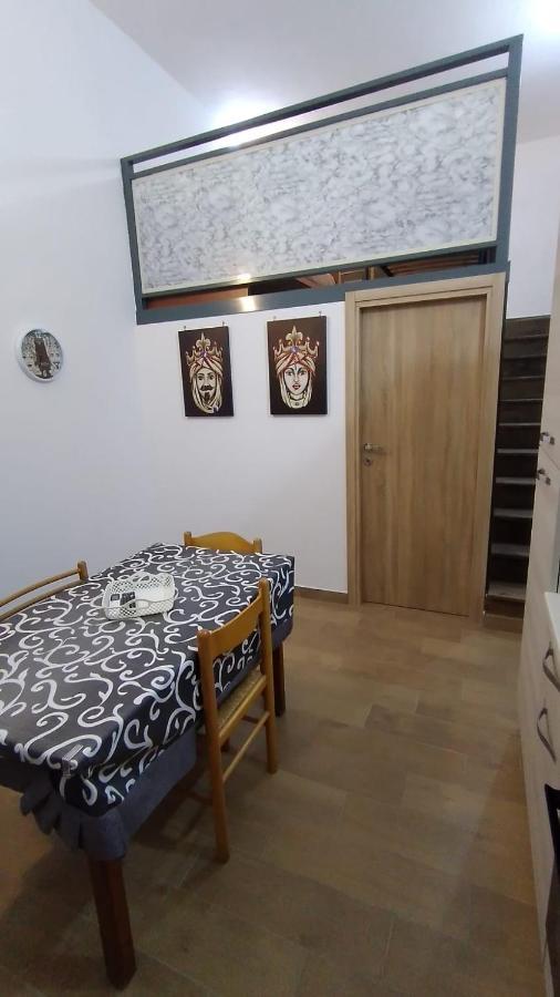 Casa Vacanze Da Peppe ปาแลร์โม ภายนอก รูปภาพ