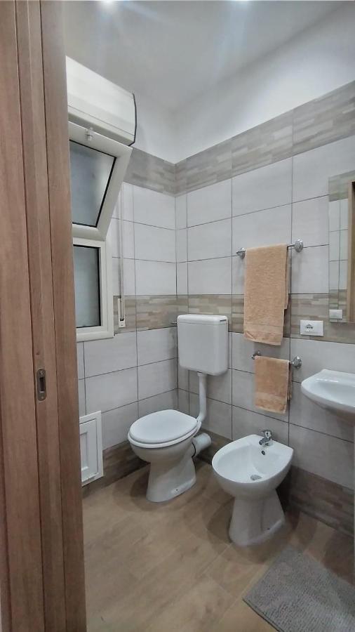 Casa Vacanze Da Peppe ปาแลร์โม ภายนอก รูปภาพ